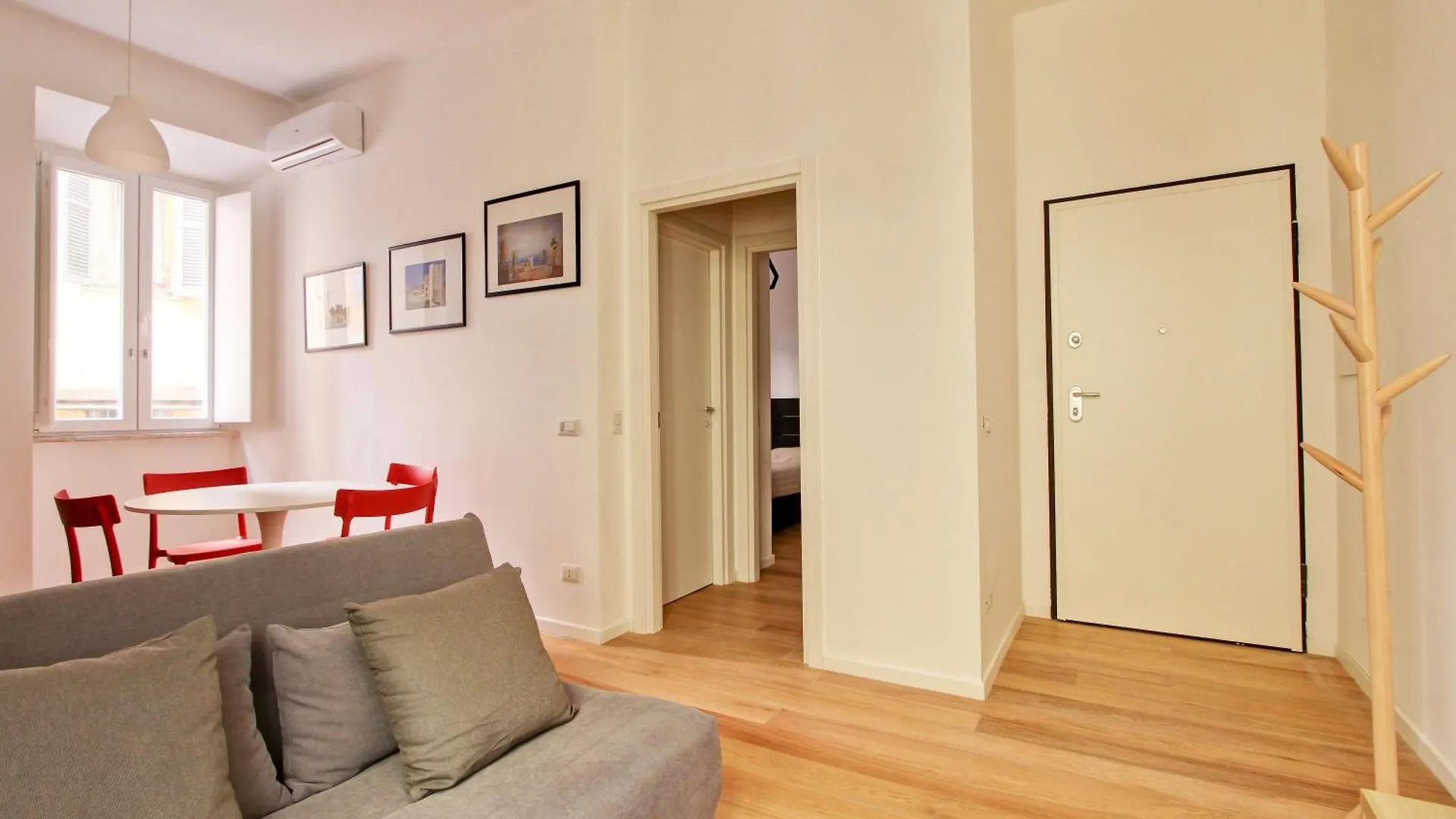 La Casa Di Chantal Róma 0*,  Olaszország